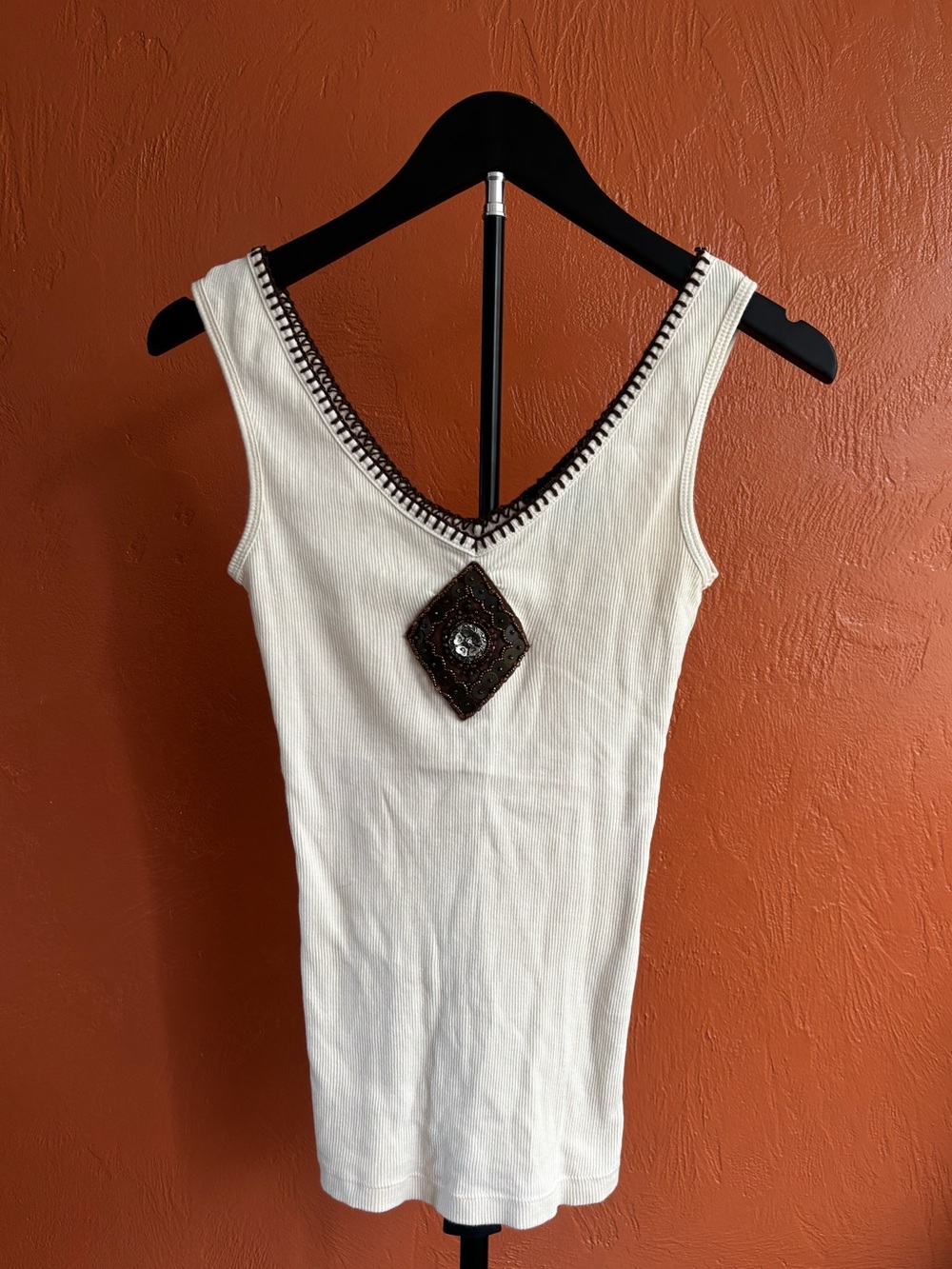 Eyeshadow cream ribbed tank top size small
